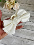 Bow hair claw clip